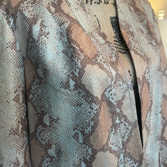 Chico’s Animal Print Open Style Jacket - Picture 2 of 16